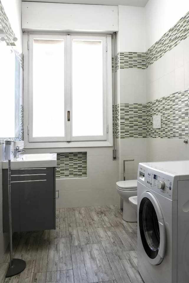 Suite La Montagnola Park 200M Stazione Centrale 博洛尼亚 外观 照片